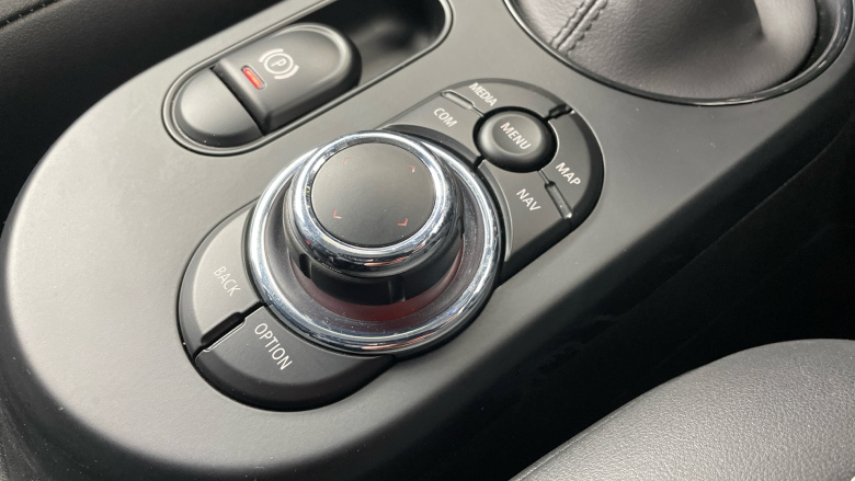 MINI Hatchback 135kW Cooper S Level 2 33kWh 3dr Auto Electric Hatchback